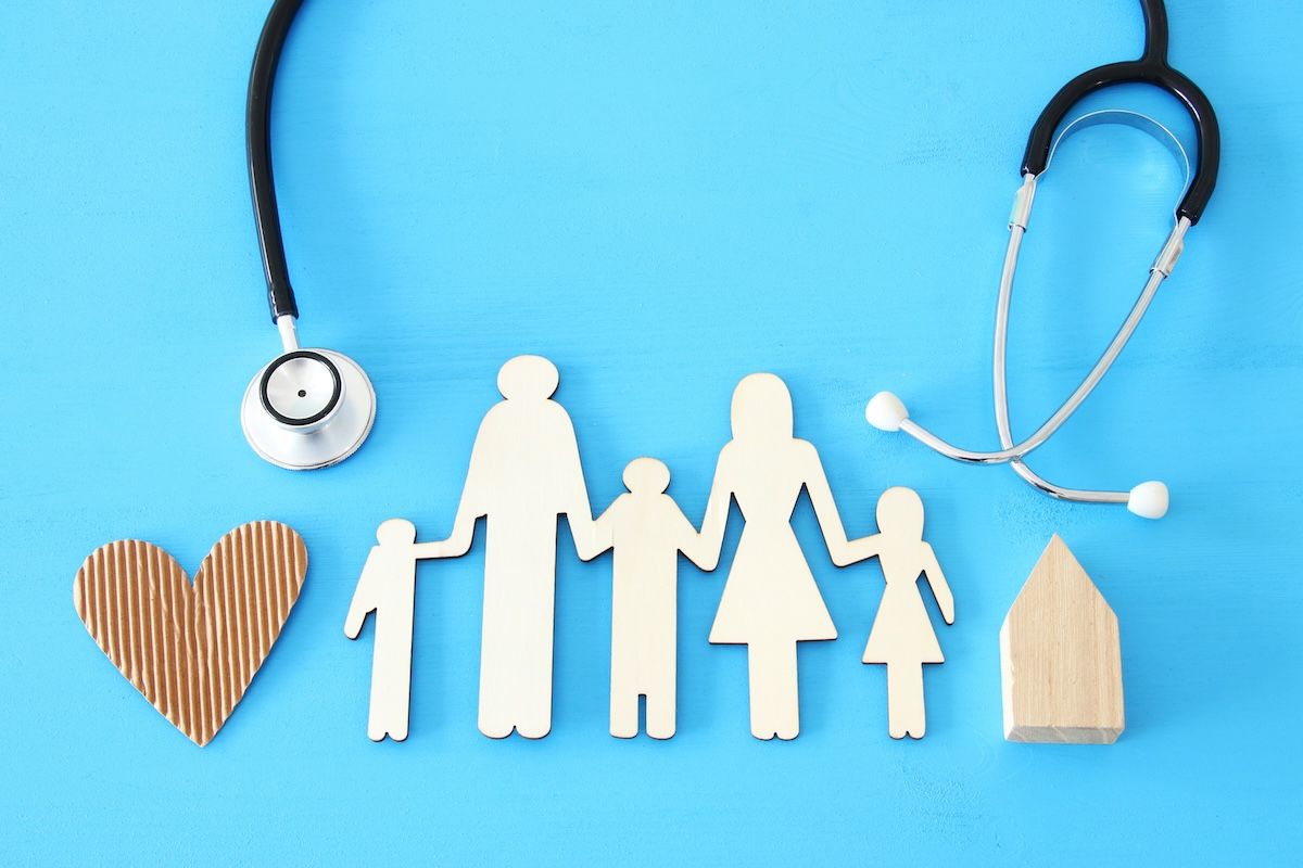 family medicine health insurance concept: © tomertu - stock.adobe.com