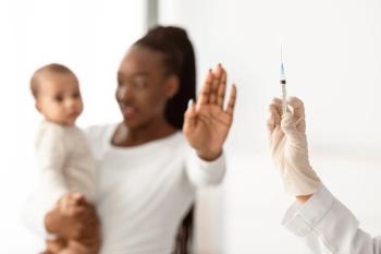 mother baby no vaccine: © Prostock-studio - stock.adobe.com