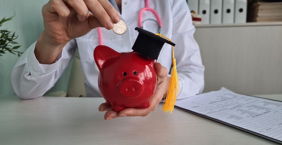 A new chapter in student loans: What the One Big Beautiful Bill Act means for physicians © Nadzeya