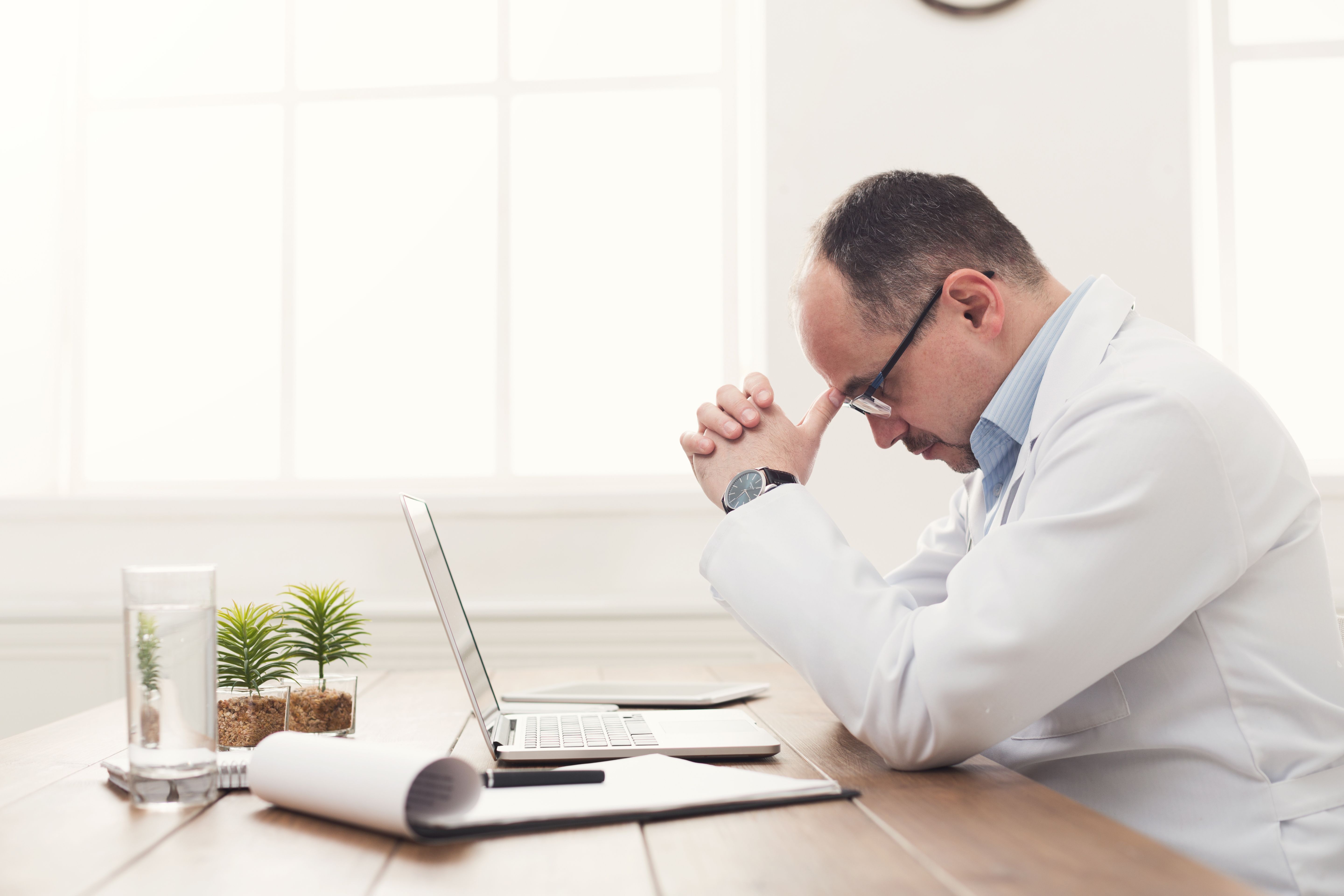 Physician challenges: © Prostock_studio - stock.adobe.com