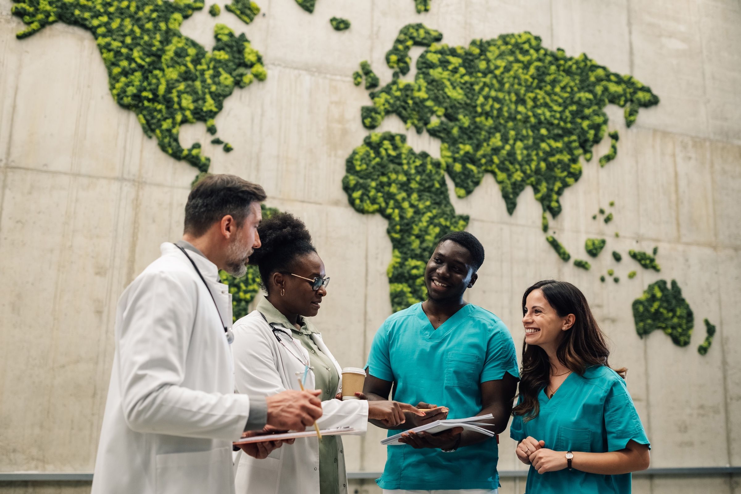 Nearly half of internal medicine's workforce was born abroad, new JAMA study finds © Zamrznuti tonovi - stock.adobe.com
