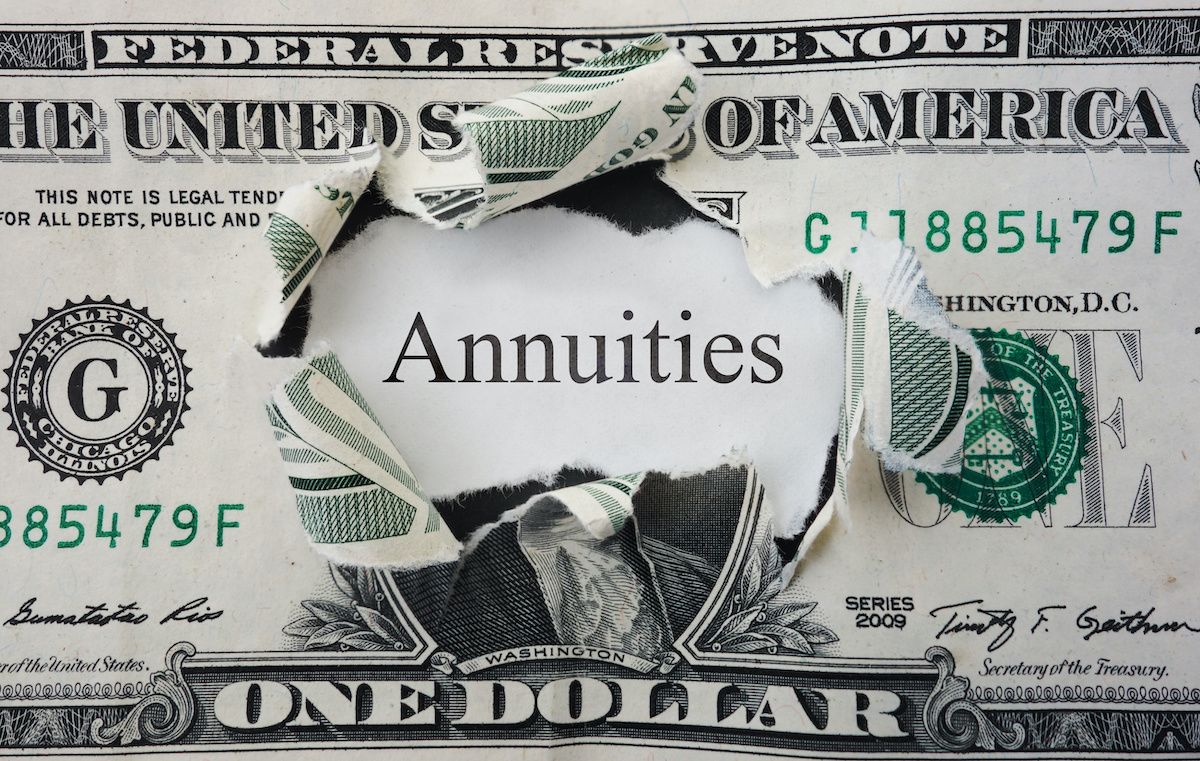 Getting lifetime income from an annuity: ©ZimmyTWS -stock.adobe.com