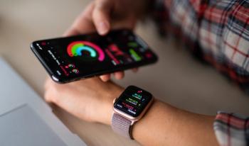 Patients are growing more trusting of wearable medical devices: ©Halfpoint - stock.adobe.com