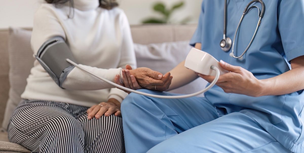 blood pressure check: © Natee Meepian - stock.adobe.com