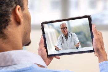 Man looking at doctor on tablet ©JPC-PROD-stock.adobe.com