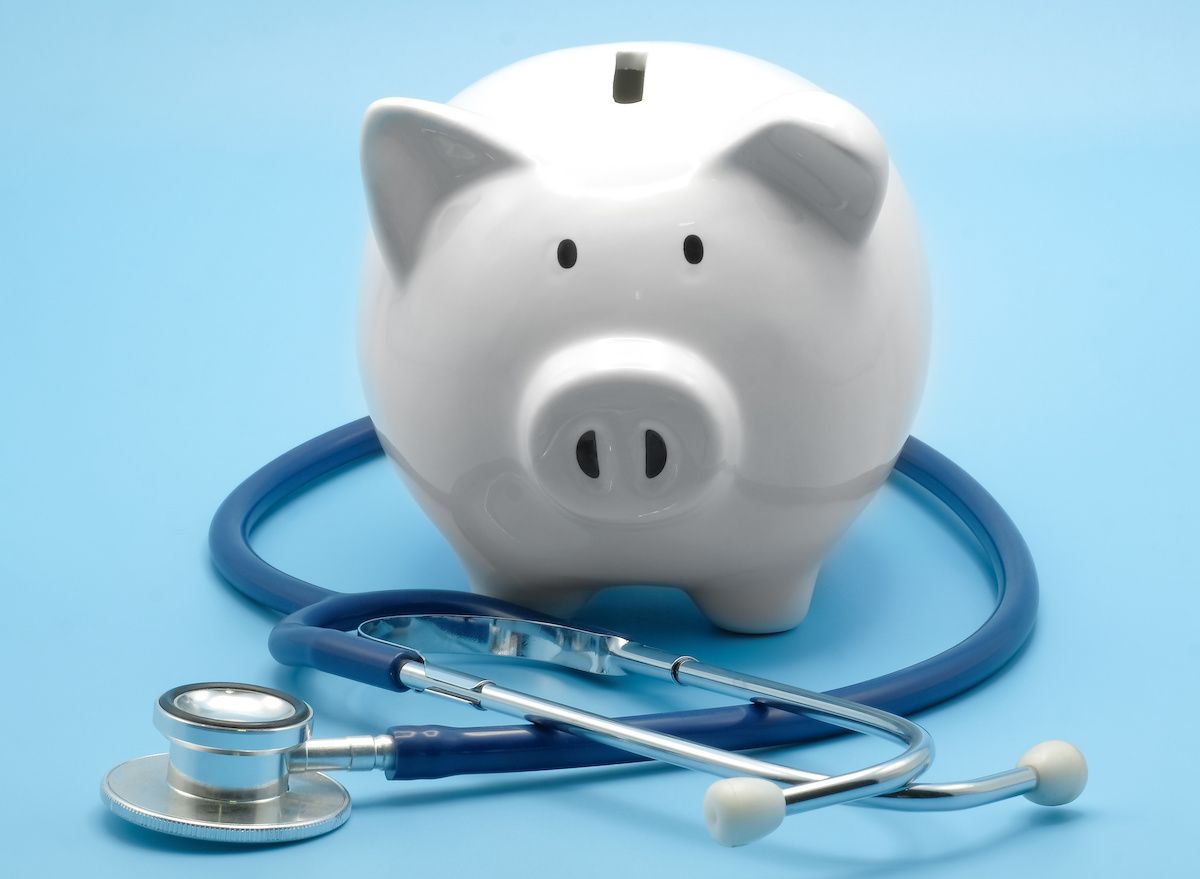piggy bank stethoscope: © Nudphon - stock.adobe.com