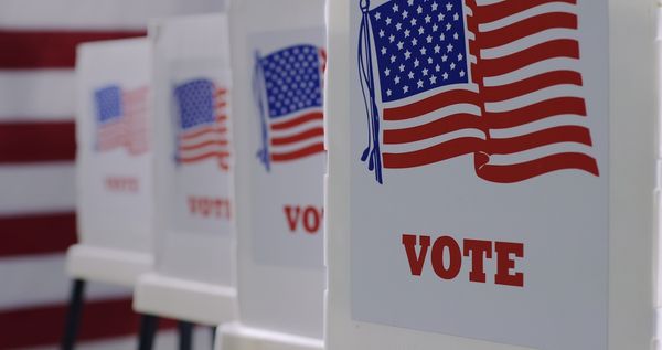 Voting booths © vesperstock - stock.adobe.com