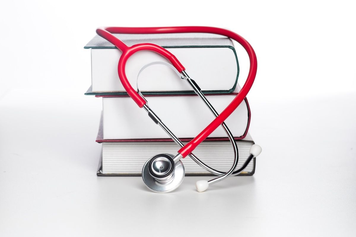 Fewer first-generation students are finishing medical school, study finds © tonefotografia - stock.adobe.com