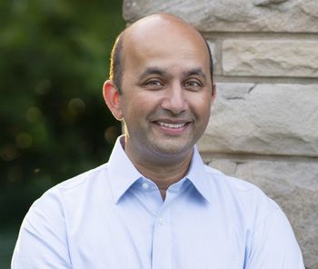 head and shoulder photograph of Nirav Vakharia, M.D.