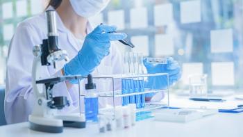 woman in a lab setting | Image credit: ©Mind and I  stock.adobe.com