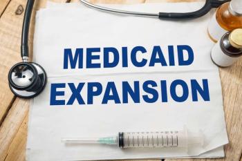 Words Medicaid expansion in blue | ©airdone