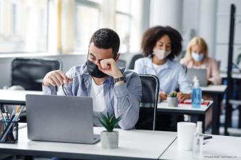 Decreasing risk of ocular surface damage by taping masks to skin during the COVID-19 pandemic