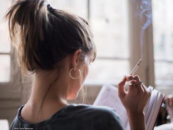 Retinal nerve fiber layer thinning associated with the degree of smoking in patients with POAG