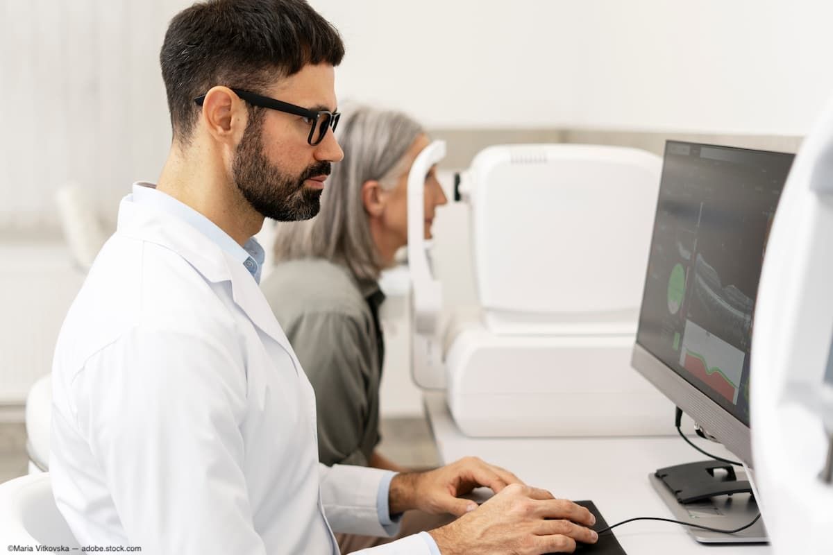 OCT biomarkers predictive of vision changes in nAMD