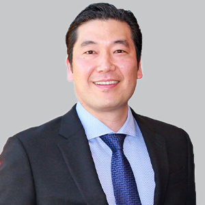 Darin Okuda, MD, professor of neurology and director of Neuroinnovation and the Multiple Sclerosis & Neuroimmunology Imaging Program at The University of Texas Southwestern Medical Center at Dallas