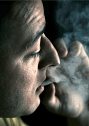 Movies Show Male, Female Brains Differ During Smoking
