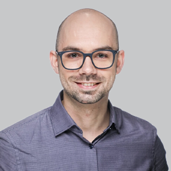  Rafael Klimas, MD  (Credit: LinkedIn)