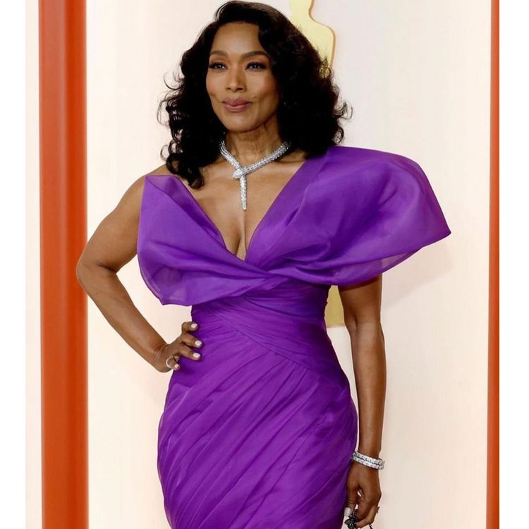 Angela Bassett