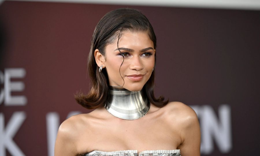 zendaya honey blonde 1