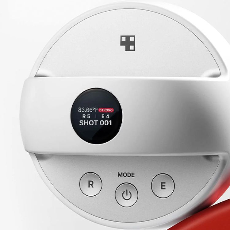 Medicube Age-R Contour Body Shot