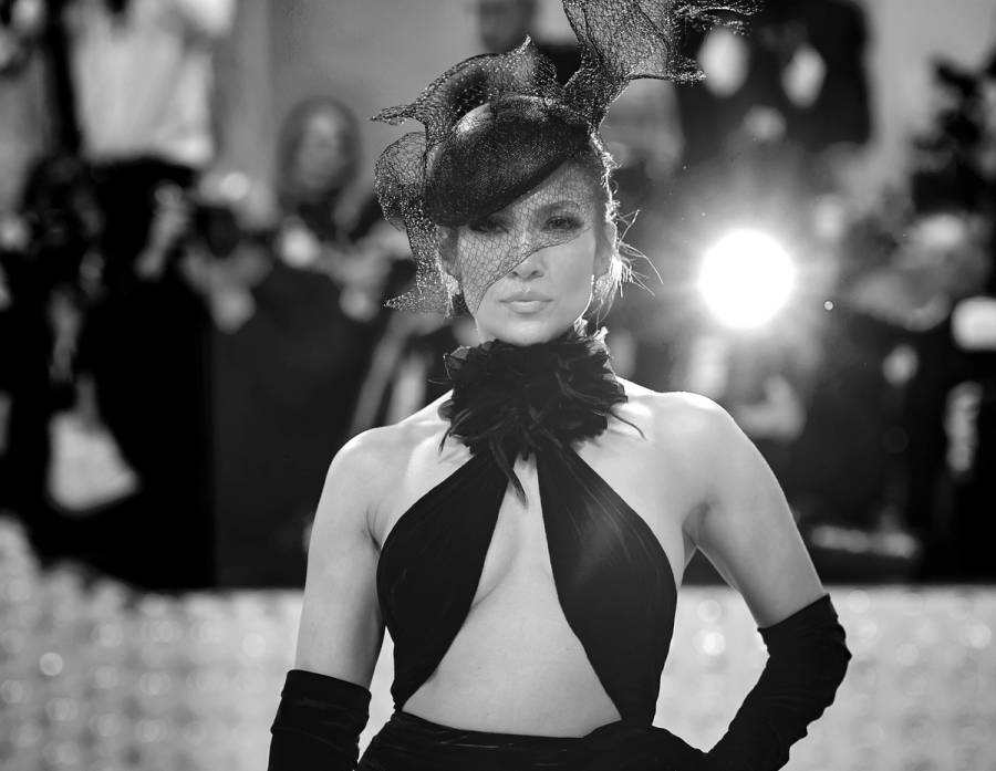 10 Celebs Who Showed Off Their Toned Stomachs at This Year’s MET Gala
