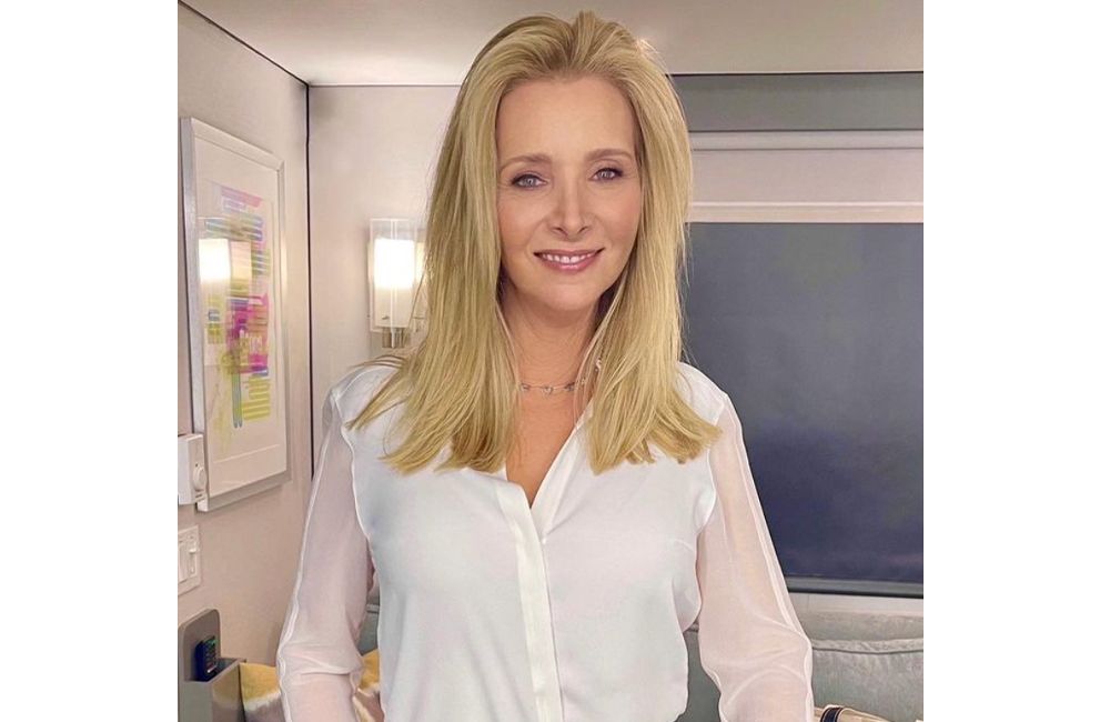 Inside Lisa Kudrow’s Natural ‘Friends’ Reunion Makeup Look