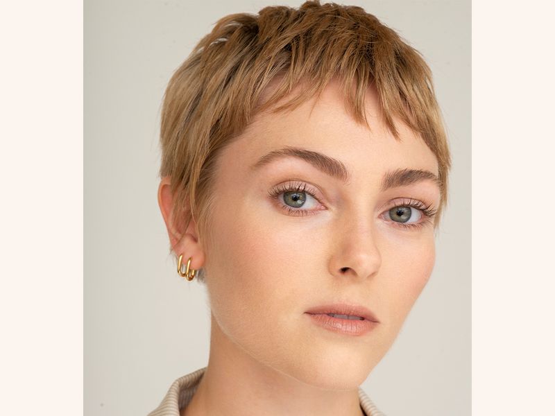 Here Is Every Single Skin-Care Item AnnaSophia Robb Can’t Live Without