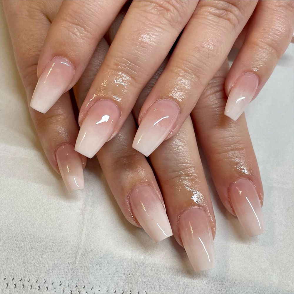 Ombré French Manicure