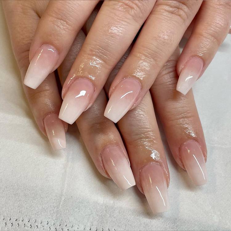 Ombré French Manicure