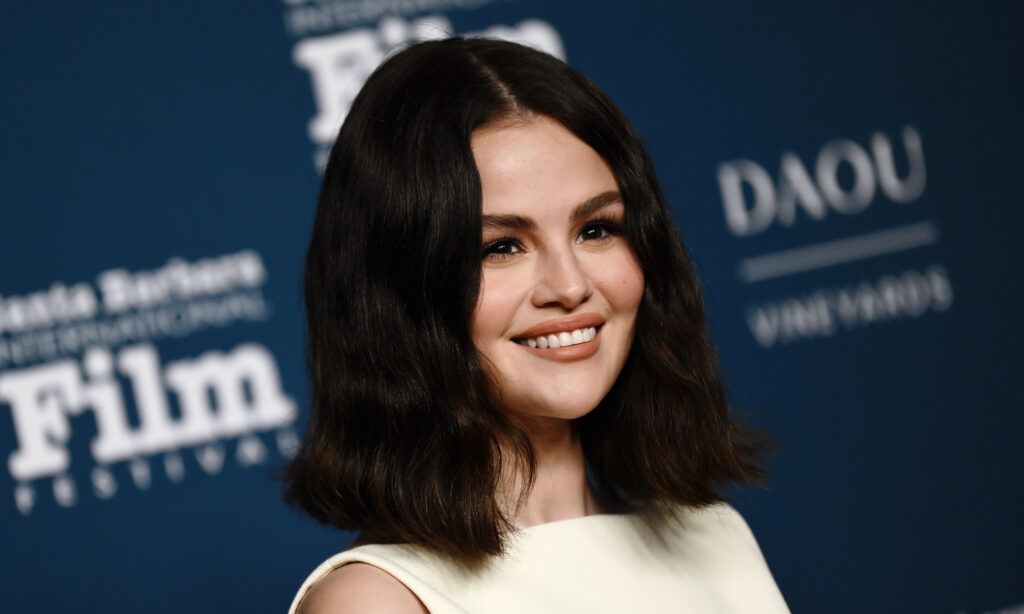 Selena Gomez's blush manicure