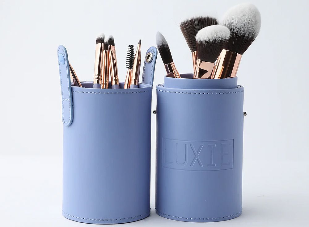 This Chic Brush Set Makes Me Feel Like a Professional Makeup Artist