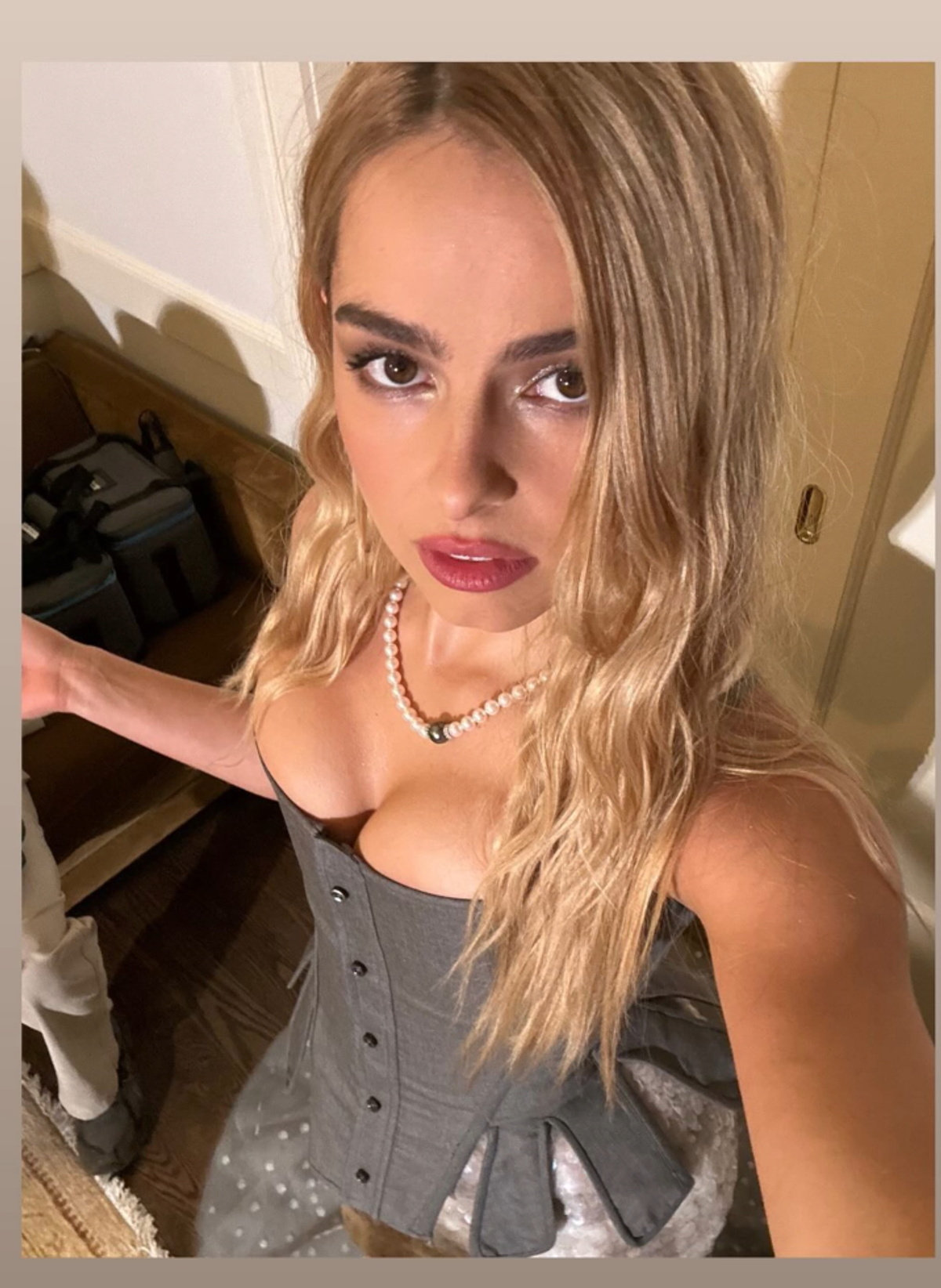 Addison Rae's diet blonde hair