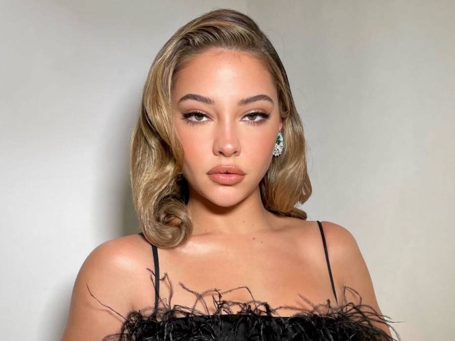 The $14 “Liquid Filter” Behind Madelyn Cline’s Glowing Red Carpet Skin