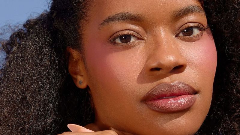 model with cloud cheek makeup look