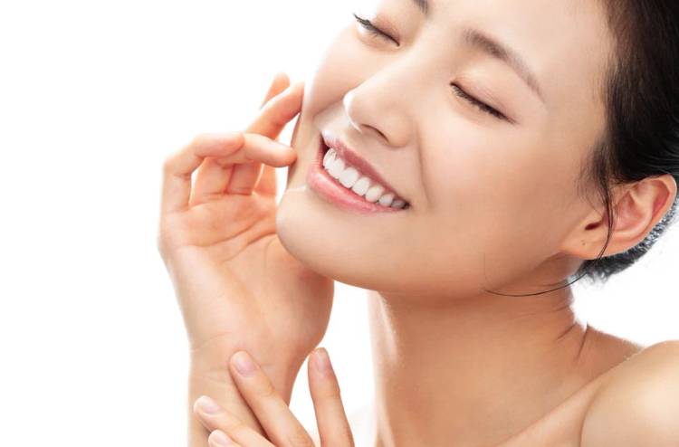 Everything You Need to Know Before Dermaplaning