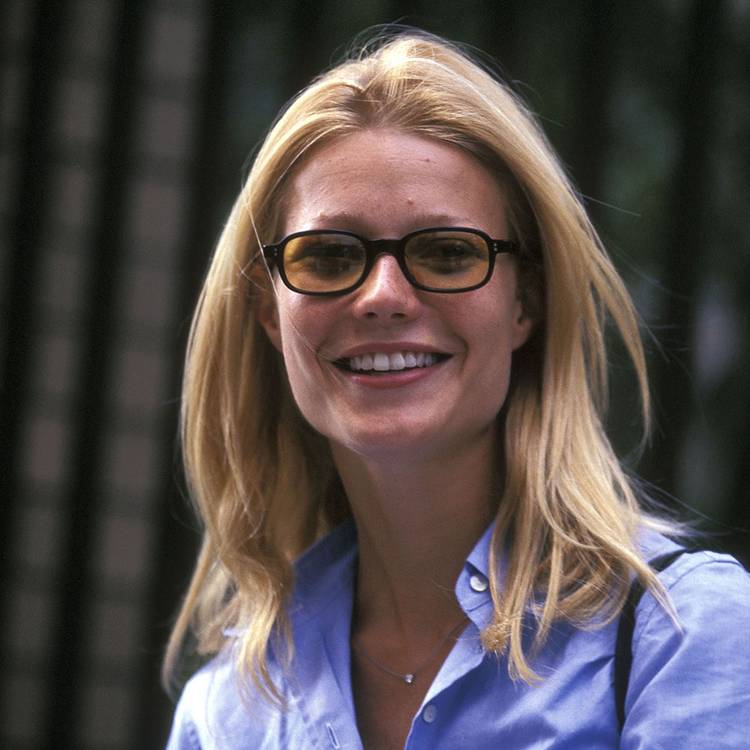 gwyneth paltrow middle part