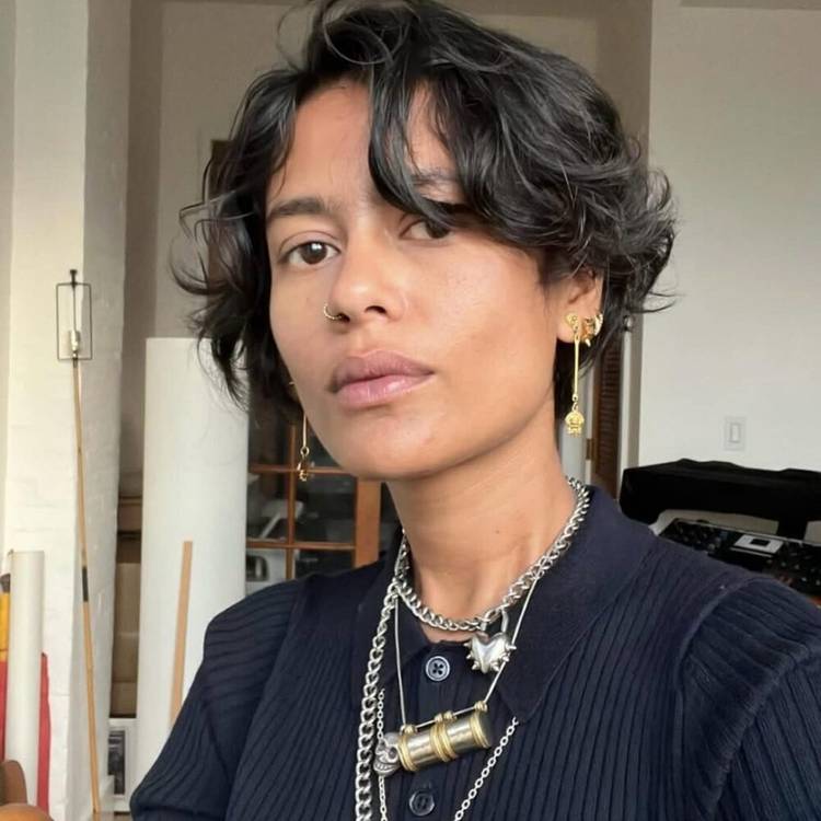 Textured short cut
