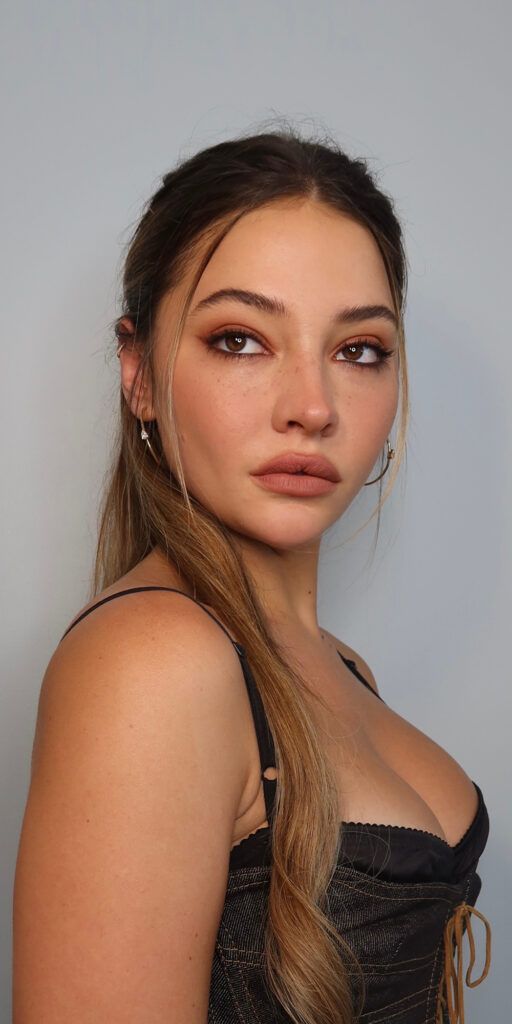 Madelyn Cline wearing Revlon makeup