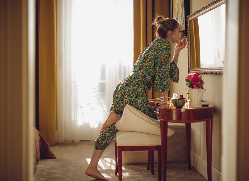 Passport Makeup: Top Makeup Techniques + Trends to Look Your Best in Photos