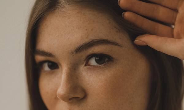 airbrush eyebrows