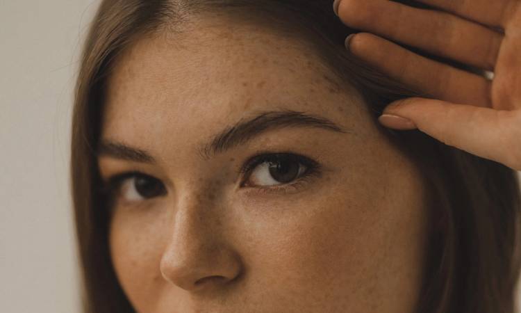 airbrush eyebrows