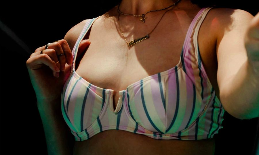 Exploring the ‘Pfizer Boob Job’ Headlines: Fact vs. Fiction