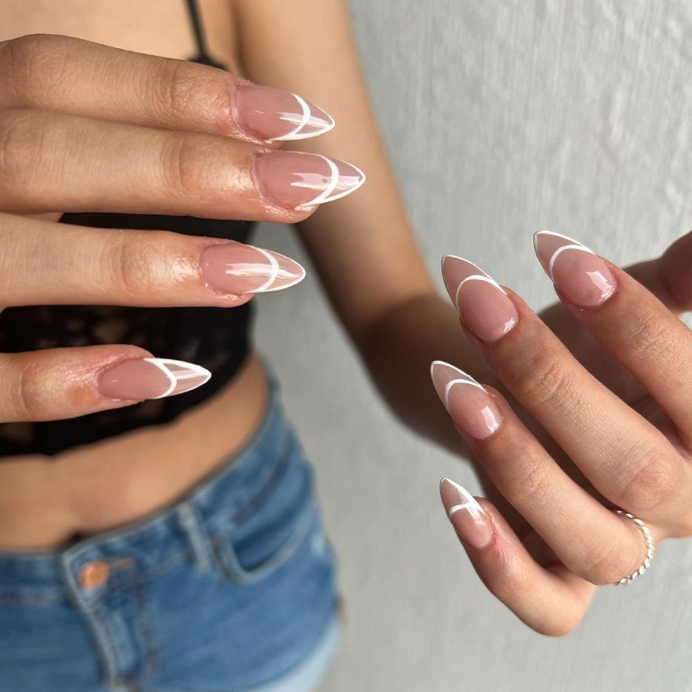 White outline invisible French manicure