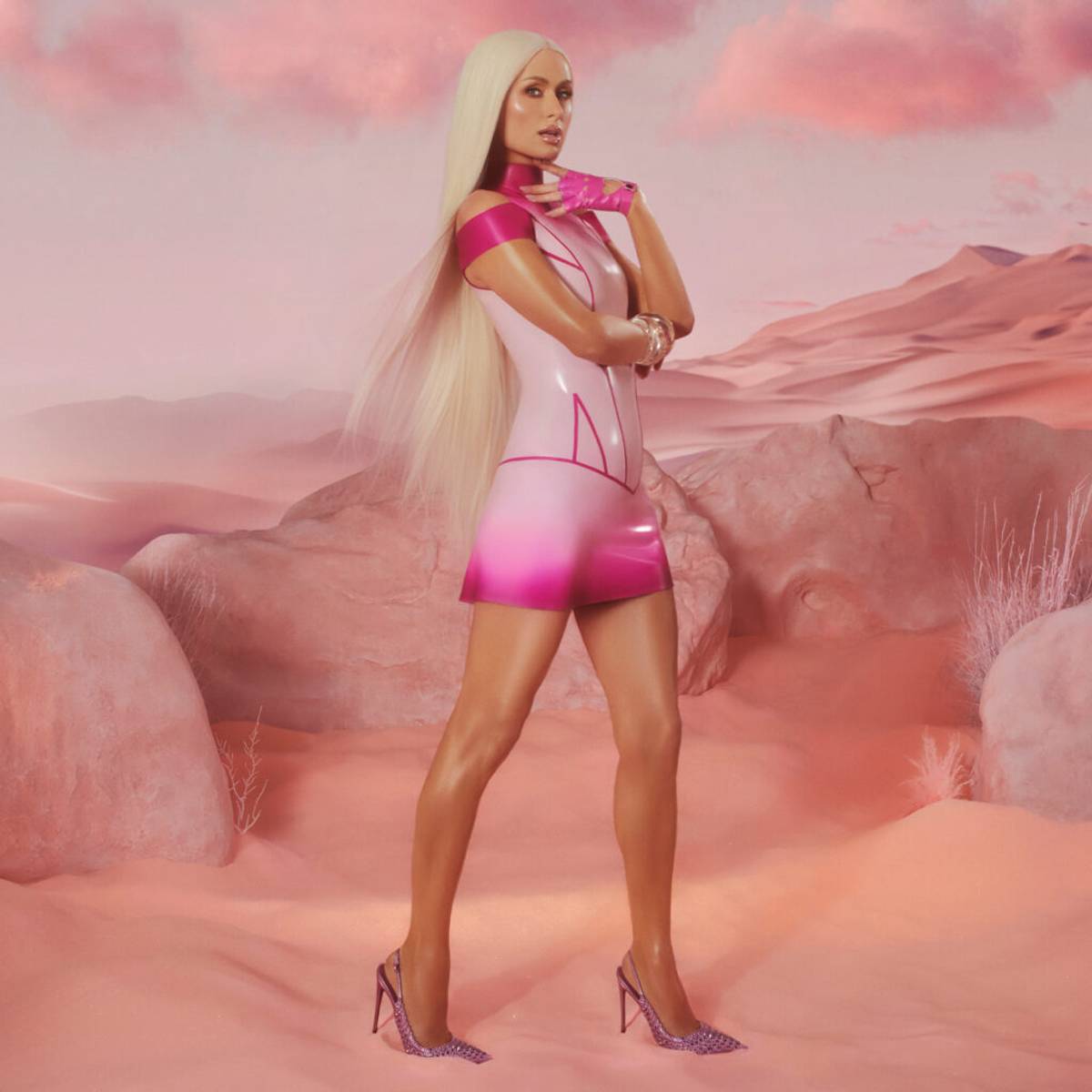 Paris Hilton Tan-Luxe