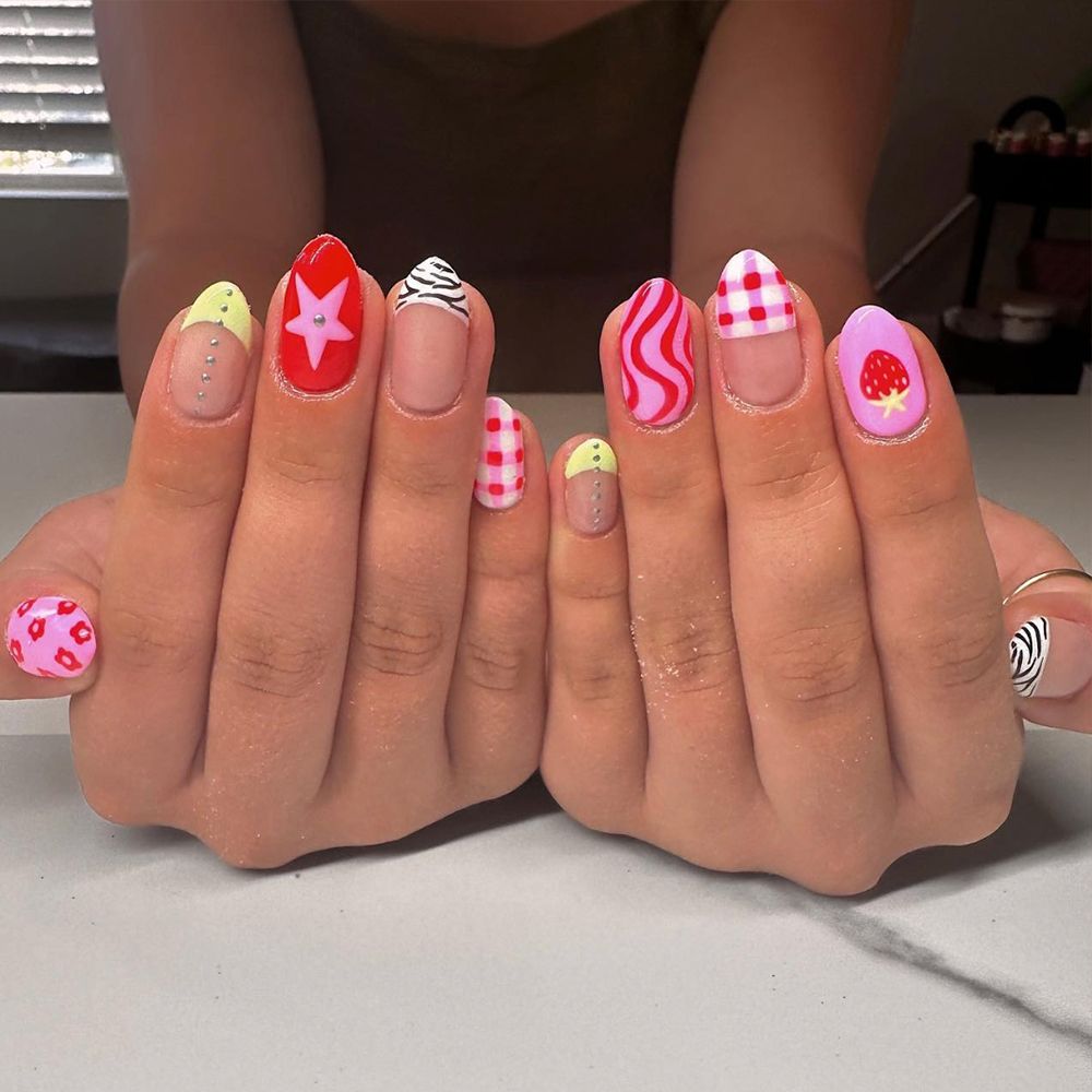 Funky French Manicure