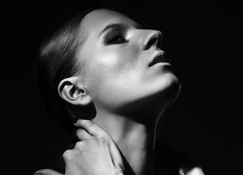 Chins Are The New Cheeks: Why Chin-Enhancing Options Are Trending