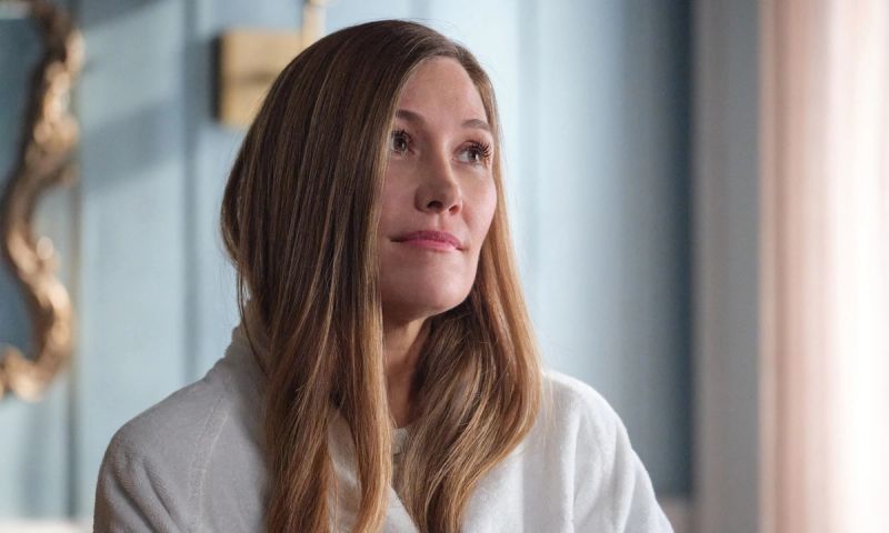 Schuyler Fisk stars in the "The-Chicken-Sisters" on Hallmark.