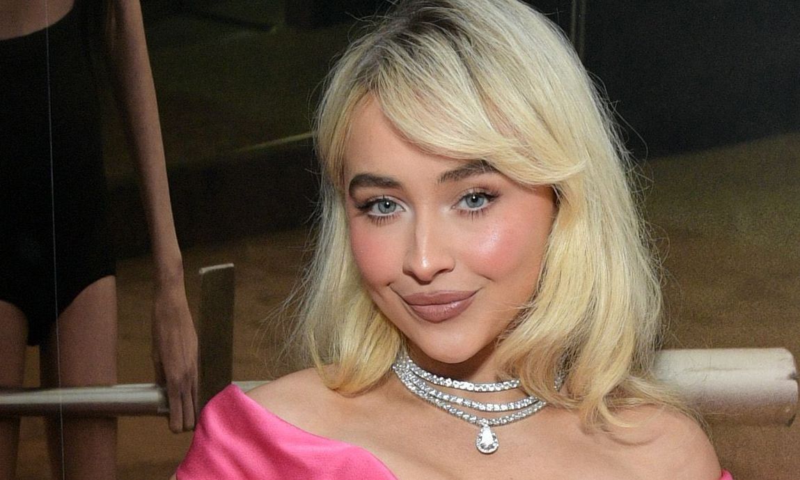 LOS ANGELES, CALIFORNIA - JANUARY 04: Sabrina Carpenter attends W Magazine's Annual Best Performances Party at Chateau Marmont on January 04, 2025 in Los Angeles, California.