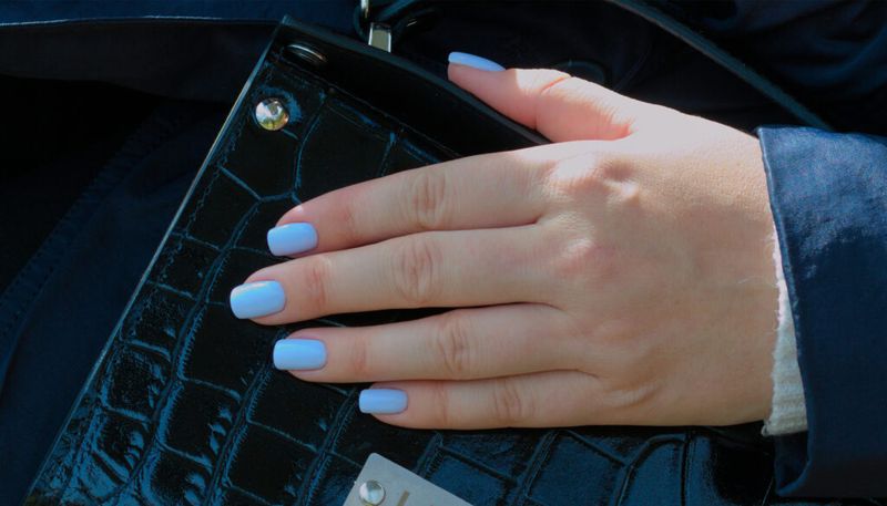 blue nails