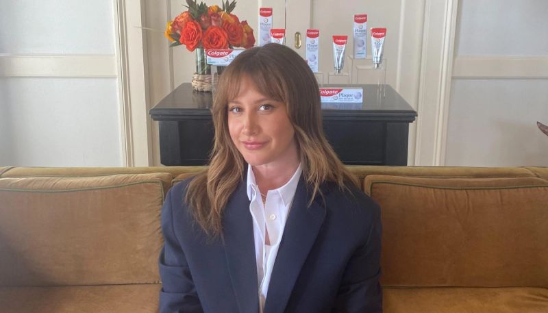 ashley-tisdale-colgate-2